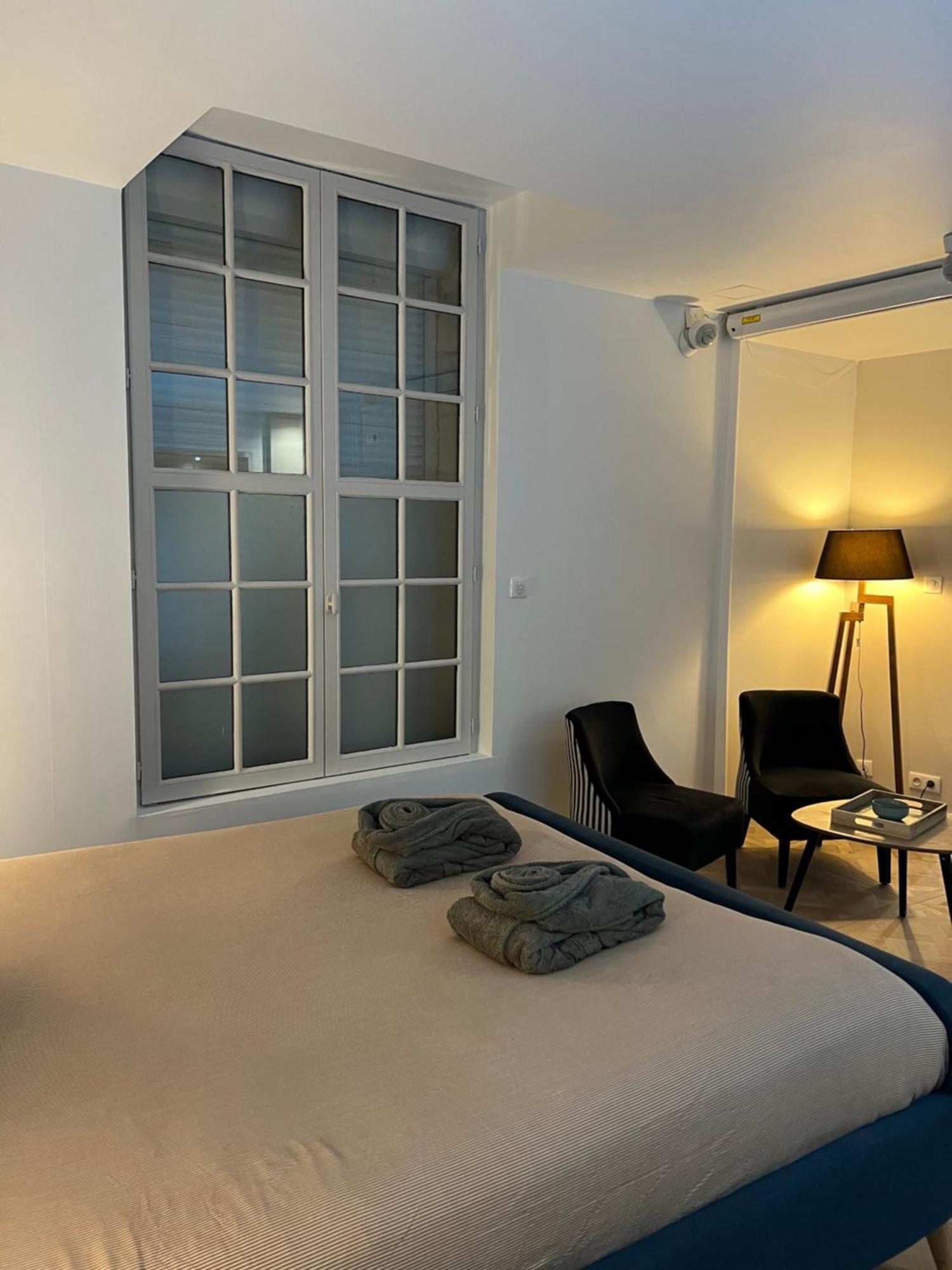 Appartement Avec Jacuzzi Sauna & Home Cinema - Nid D'อองเชร์ ภายนอก รูปภาพ