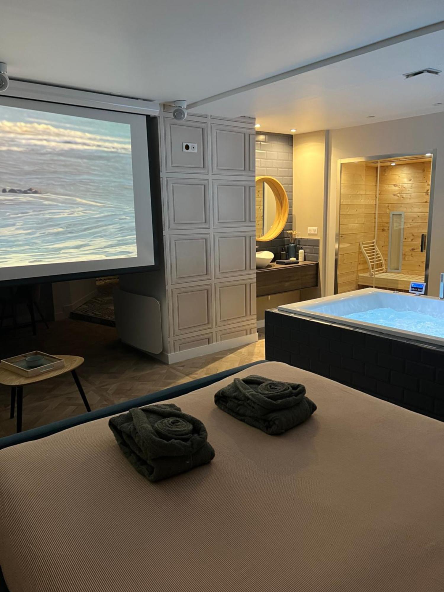 Appartement Avec Jacuzzi Sauna & Home Cinema - Nid D'อองเชร์ ภายนอก รูปภาพ