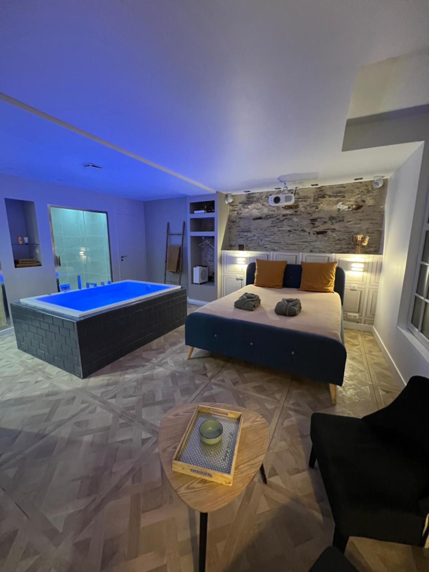 Appartement Avec Jacuzzi Sauna & Home Cinema - Nid D'อองเชร์ ภายนอก รูปภาพ